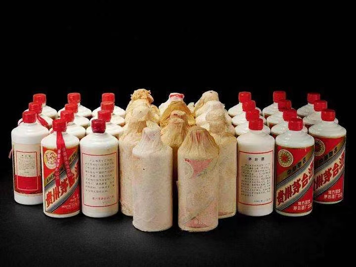 高明日照岚山回收酒价格哪里回收(附近上门回收茅台酒）?